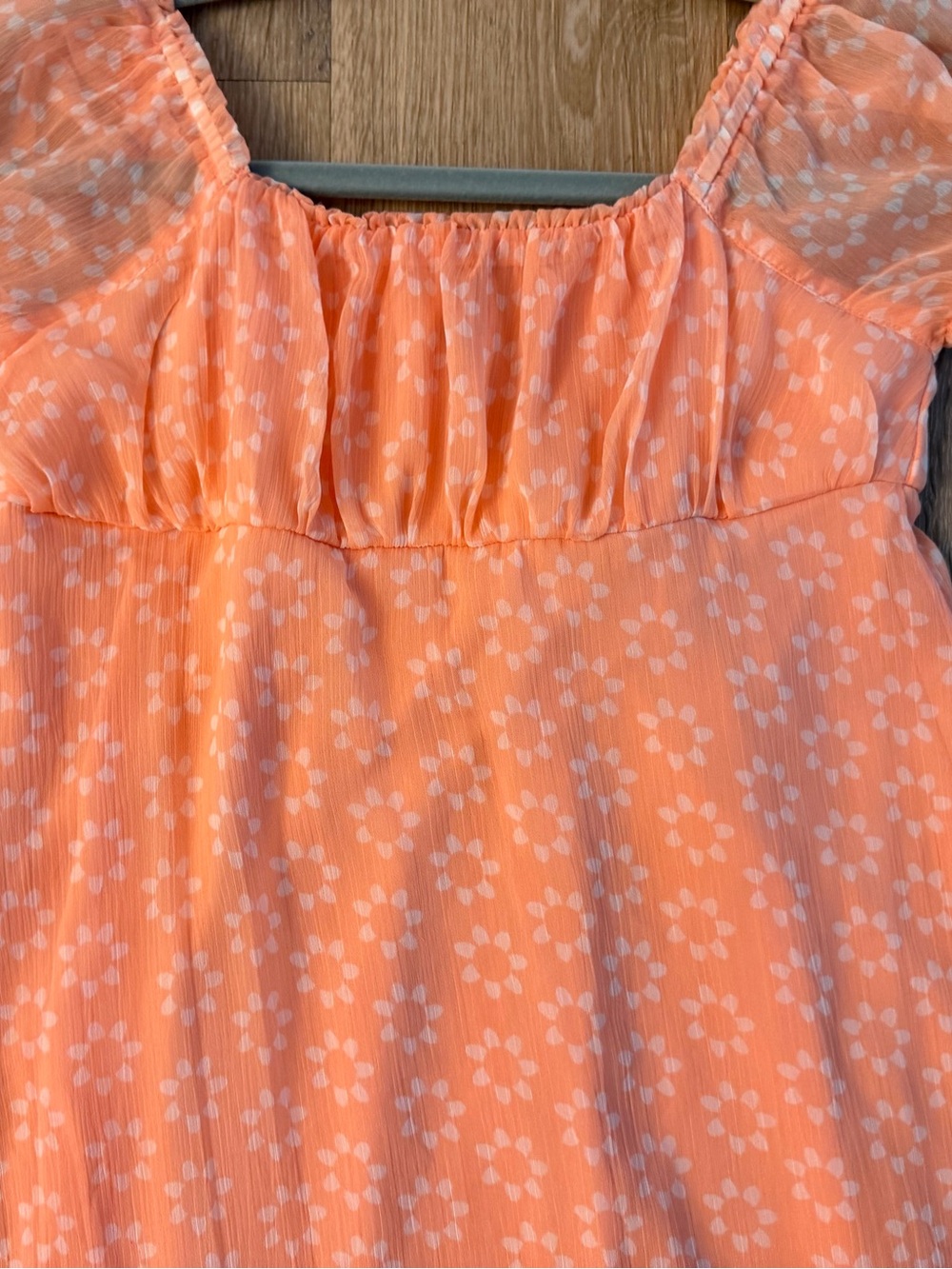 SO Girls Size L (10-12) Peach Floral Puff-Sleeve Lined Dress - Picture 4 of 9